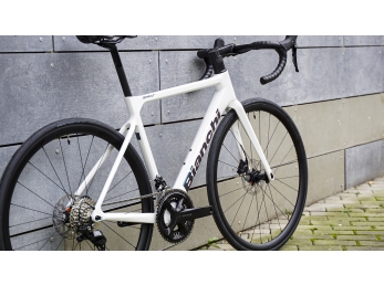 Bianchi Sprint Shimano 105 mech.12sp Disc White Blue Purple  2026